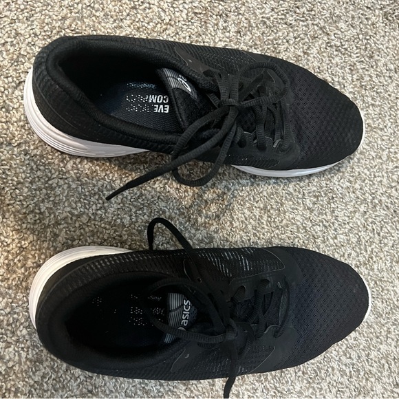 ASICS women’s Black Shoes - Picture 1 of 1